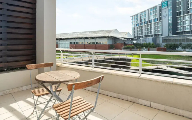 Canal Quays 202