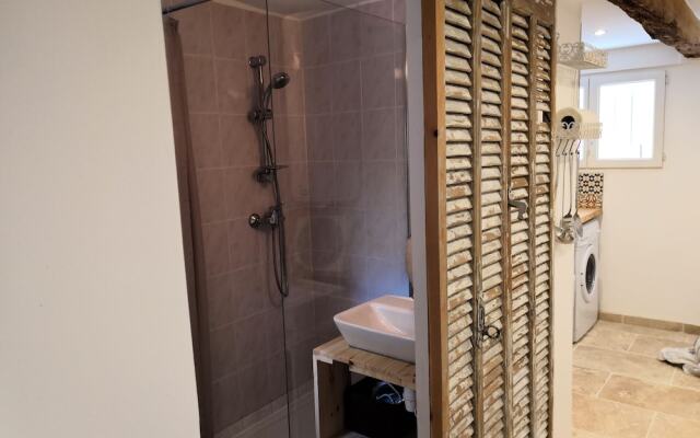 Studio coquet & terrasse