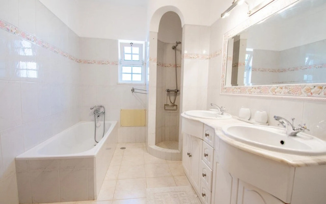 Casa Filipa Upper Floor