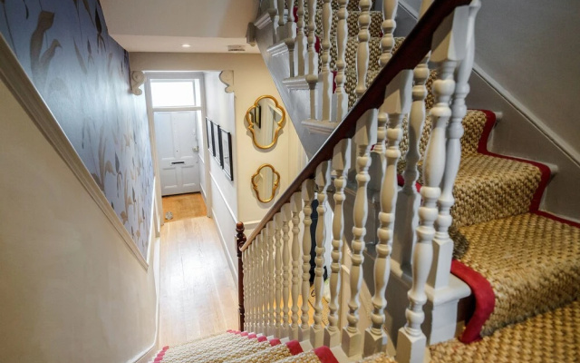 Exquisite Designers Abode