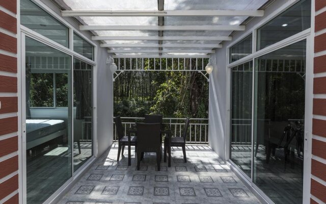 Again at Klongnga Resort