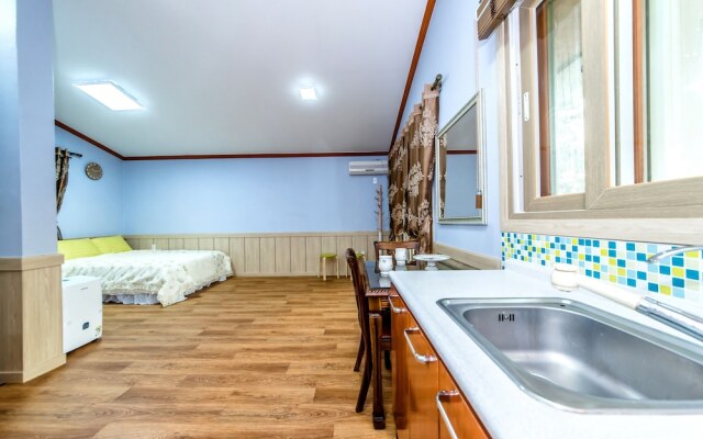 King's Garden Pension