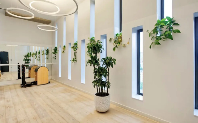 Sensational Two-bedroom Apartment in East London