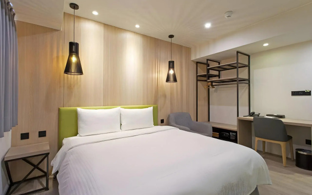 Green Hotel - West District