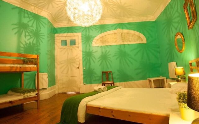 Magnlia Porto Hostel  Suites