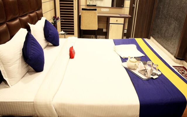 OYO Premium Merlin Homeland Mall