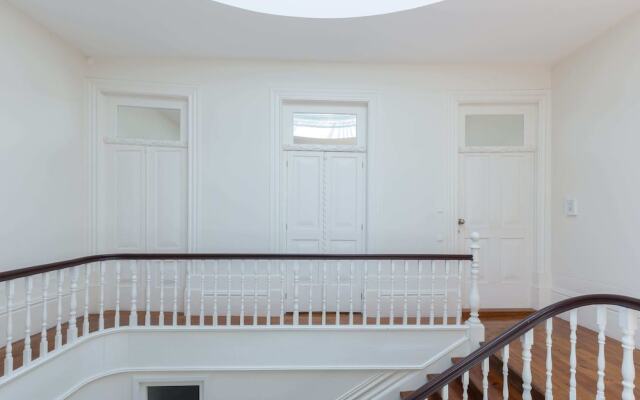 Oporto City Flats - Ayres Gouvea House