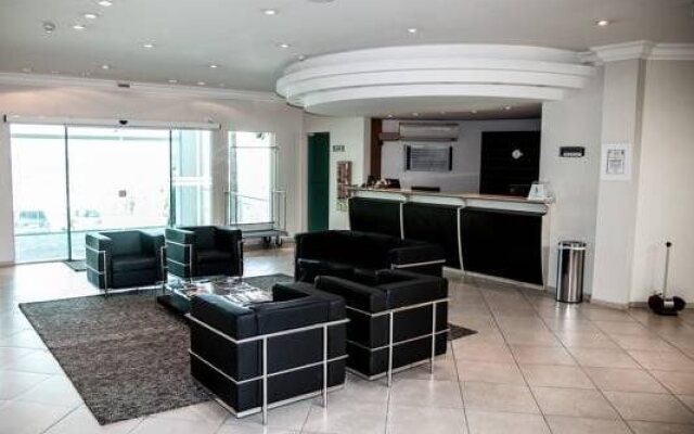 Itu Plaza Hotel