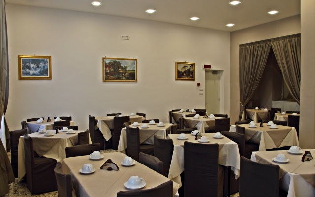 Sisters Hostel