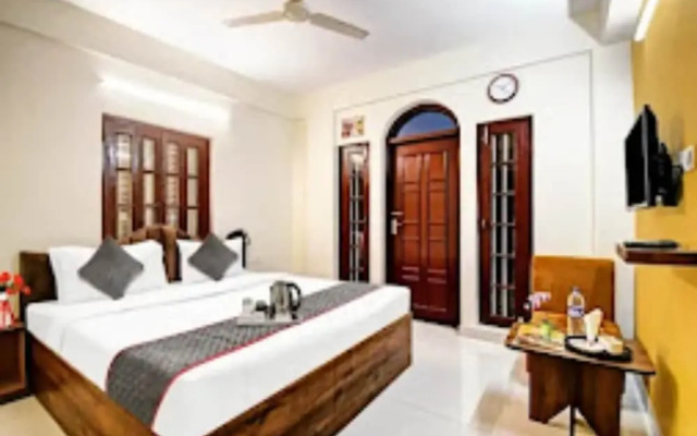 Goroomgo Jheel Mahal New Town West Bengal