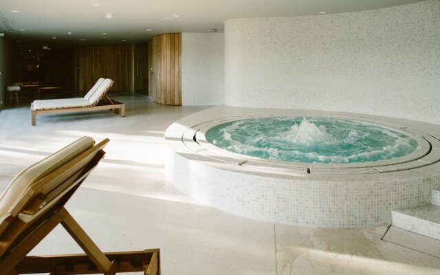 Les Hortensias Du Lac - Fontenille Collection