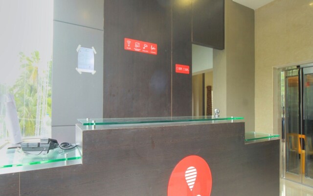 OYO 15616 Om Sai Grand