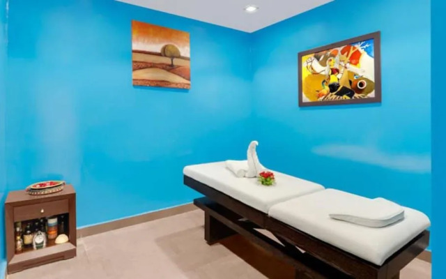 The Golden Suites & Spa Calangute Hotel