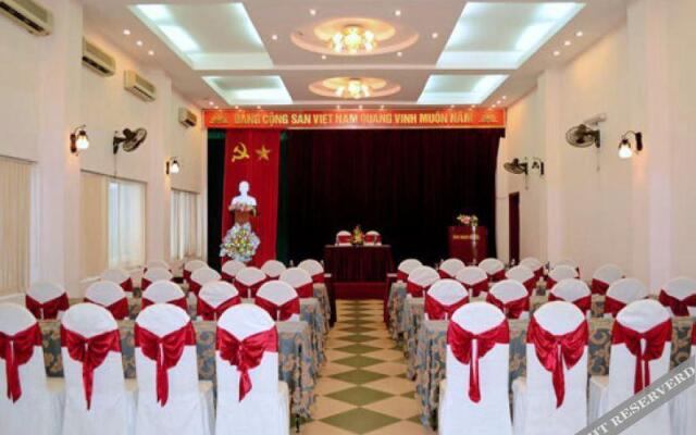 Vuong Hoan Hotel