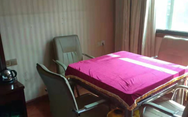 Xi'an Xinglong Express Hotel