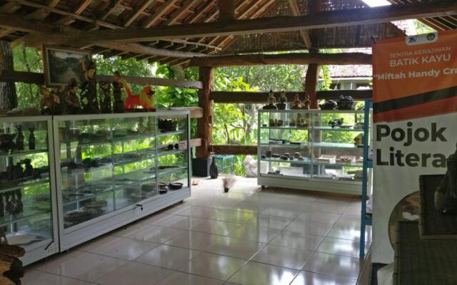 Homestay Miftah Syariah - Hostel