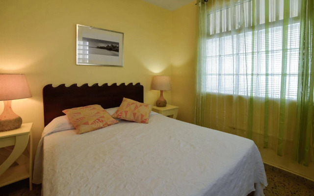 Lemontree Oceanfront Cottages