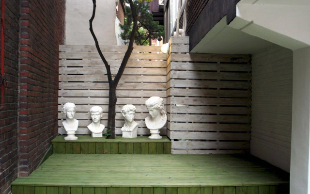 Grape Garden House - Hostel