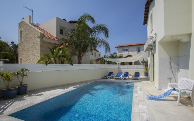 Villa Raflia