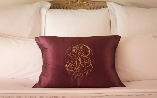Hotel Plaza Athenee