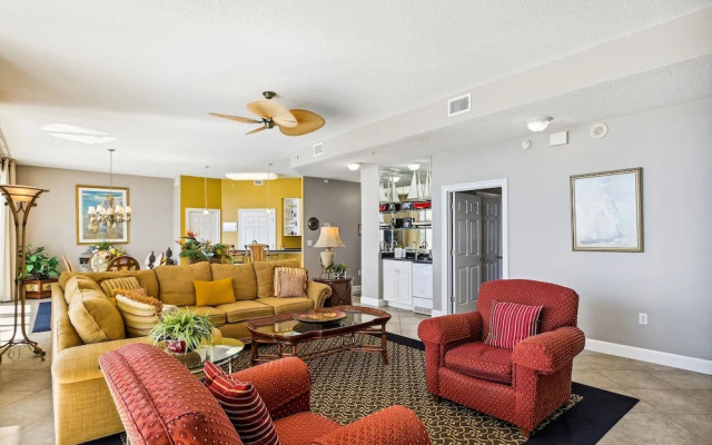 Oceania 907 3 Bedroom Condo by RedAwning
