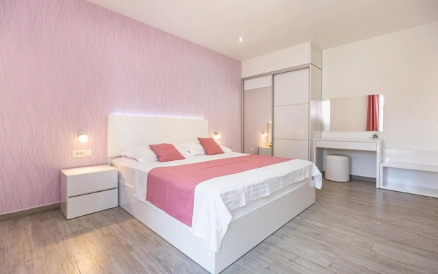Stunning Home in Medici With Wifi and 1 Bedrooms