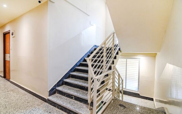 Fabhotel The Luxurie International