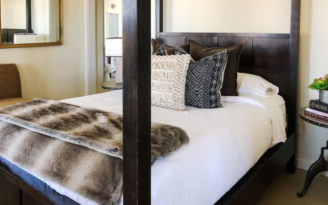 Shinn Estate Vineyards and Farmhouse