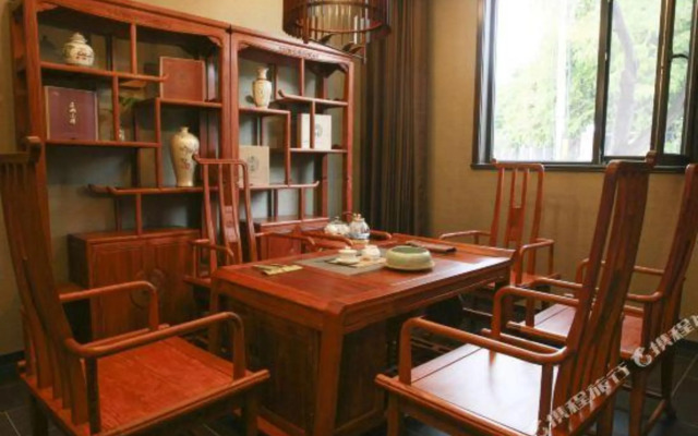 Mingdu Coast Hotel