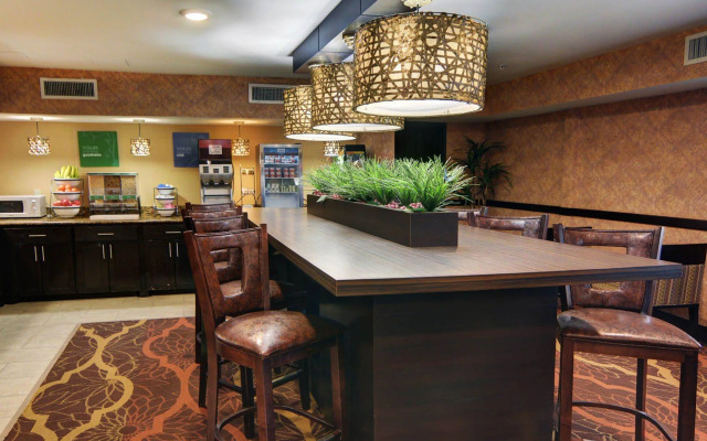 Spark by Hilton Grapevine DFW North