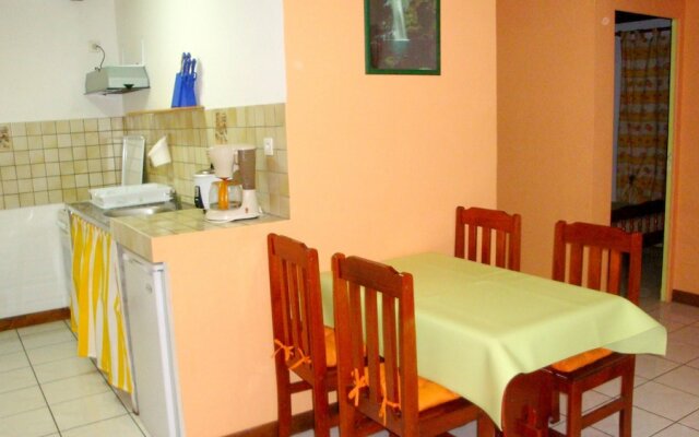 House With 2 Bedrooms in Saint Paul, With Wonderful sea View, Enclosed