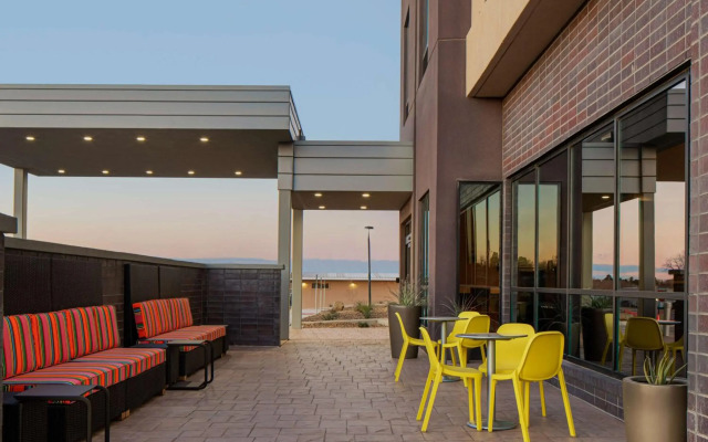 Home2 suites by Hilton, Carlsbad, New Mexico