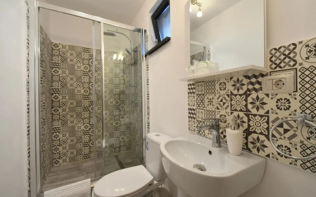 Neferprod Apartments - IS - CAM 06
