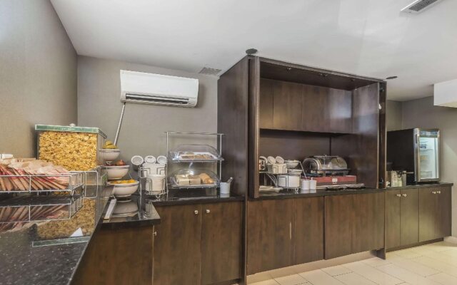 Comfort Inn Toronto City Centre