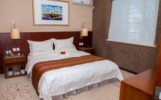 Отель Soluxe Hotel Almaty