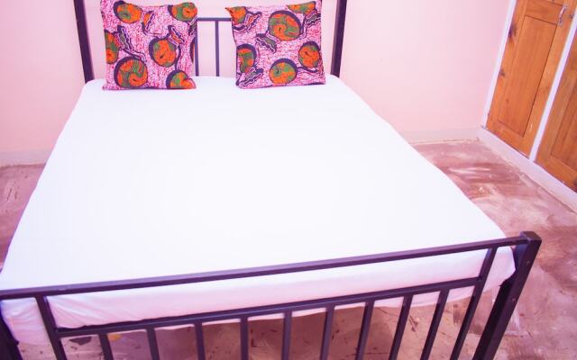 Kilihomebase & Campsite - Hostel