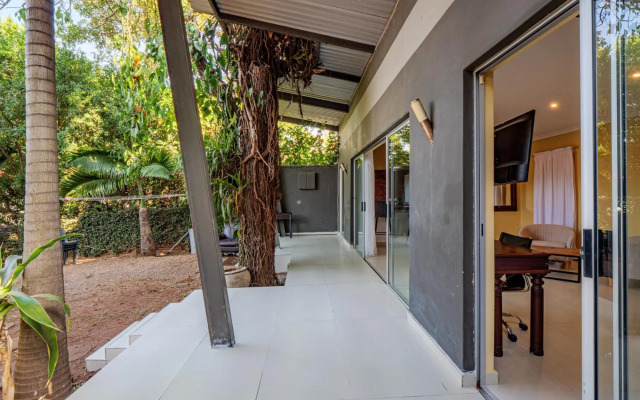 Private Studio flatlet, Uncapped Wifi, Netflix,Full DSTV