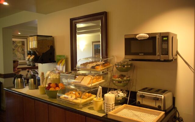 Quality Inn & Suites Everett