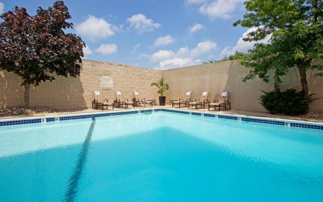 Crowne Plaza Pittsburgh South
