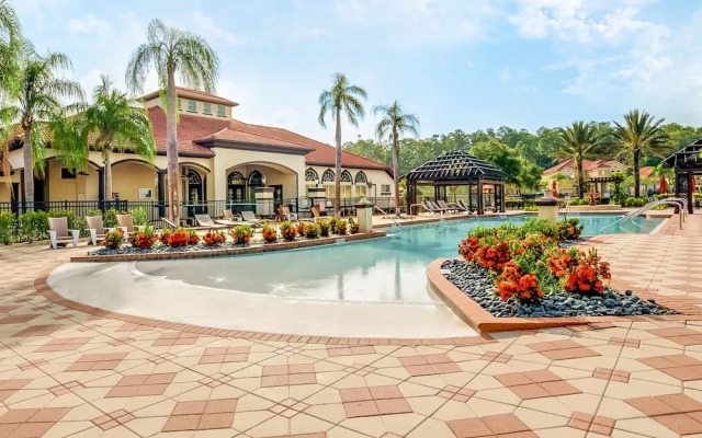 Waterfront Pet-friendly Home w Pool-spa-games-bbq