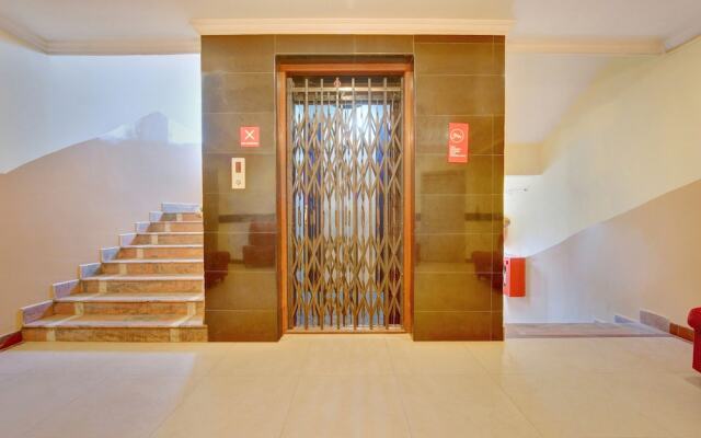 OYO 10596 Hotel Indu