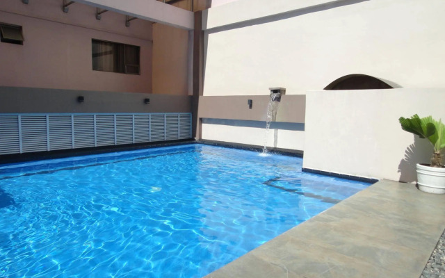 Diamond Suites and Residences