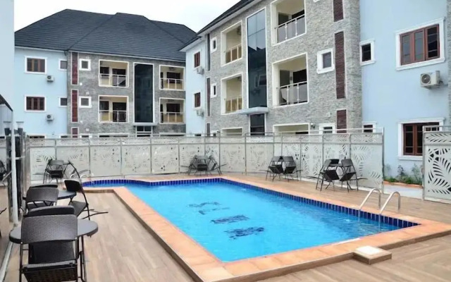 Sterling Lakeview Apartment