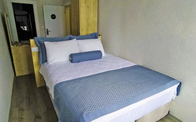 Kroisos Lake Resort Hotel