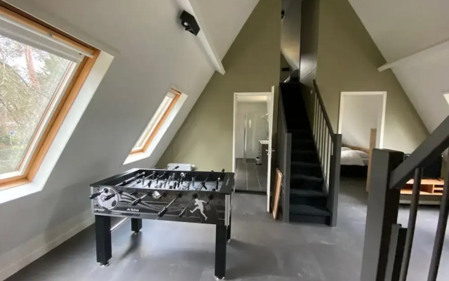 Nice Villa With 4 Bathrooms, Near Vrachelse Heide