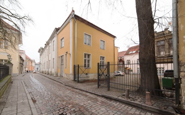 Tallinn City Apartments Toompea Old Town