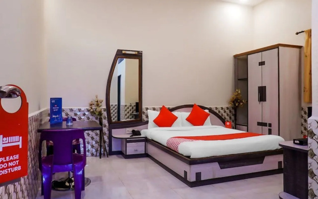Hotel Golden Rock by OYO Rooms