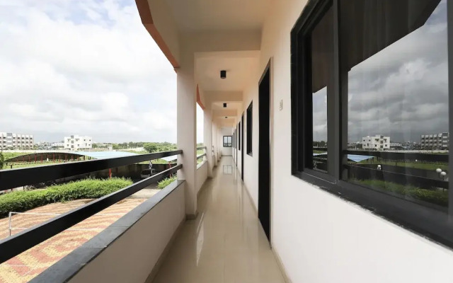 OYO 61424 Hotel Vrindavan