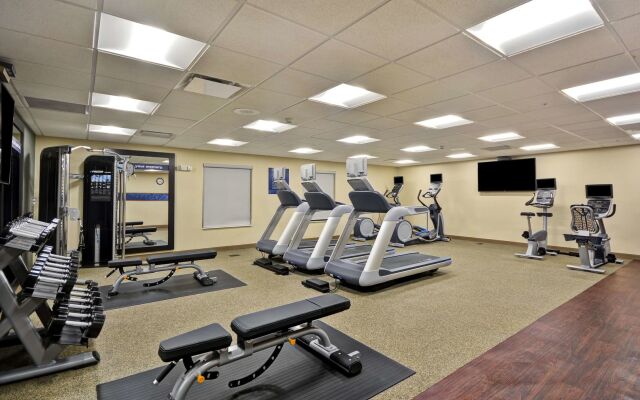 Hampton Inn & Suites Detroit/Warren