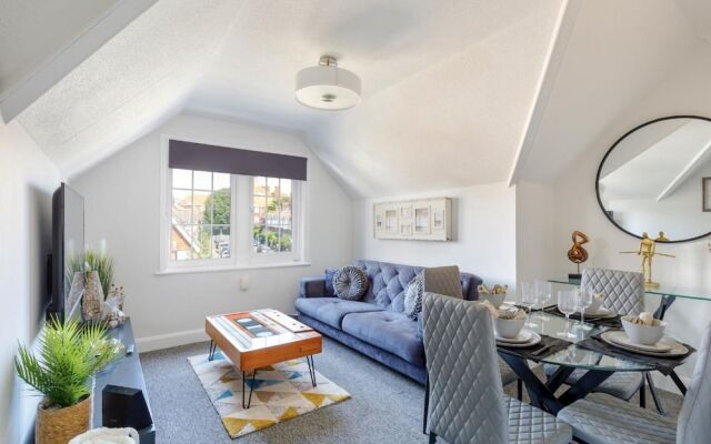 Immaculate 2-bed Apartment in Hove